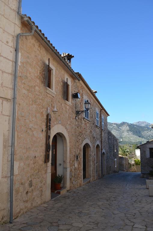 Edificio Roses * Moscari